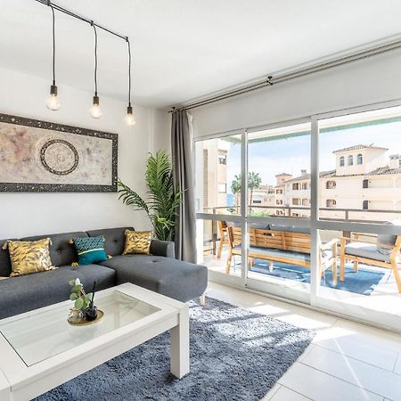 Sea View 2 Bedroom Apartment 2 Min Away From The Beach 토레몰리노스 외부 사진