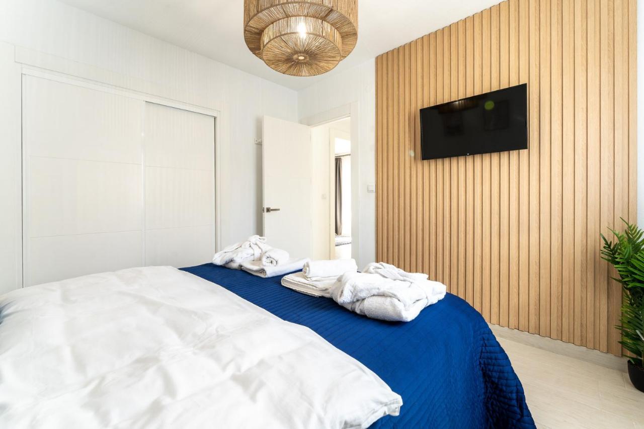 Sea View 2 Bedroom Apartment 2 Min Away From The Beach 토레몰리노스 외부 사진
