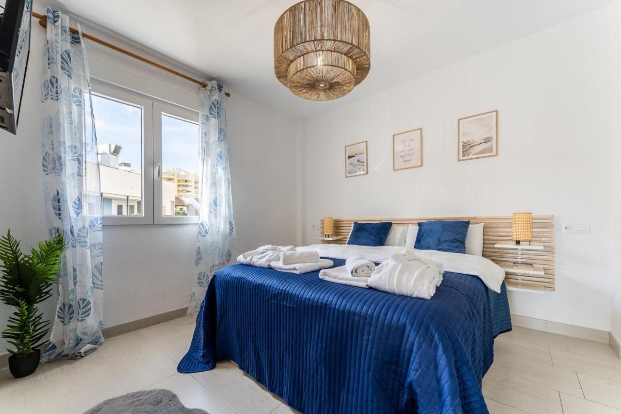 Sea View 2 Bedroom Apartment 2 Min Away From The Beach 토레몰리노스 외부 사진